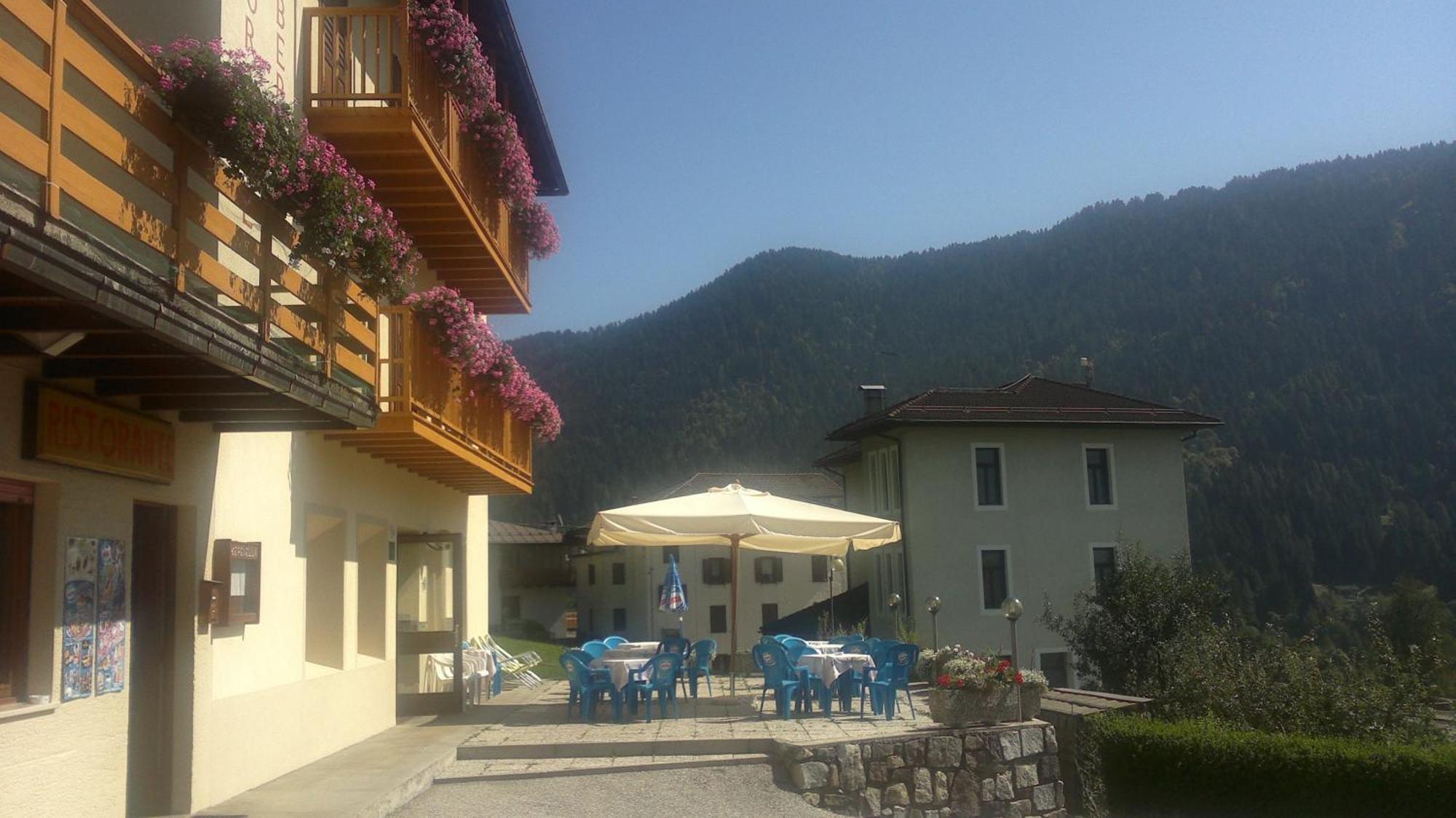 Hotel Serenella คานาเล ซาน โบโว ภายนอก รูปภาพ