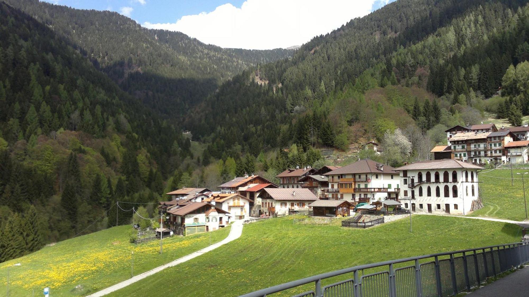 Hotel Serenella คานาเล ซาน โบโว ภายนอก รูปภาพ